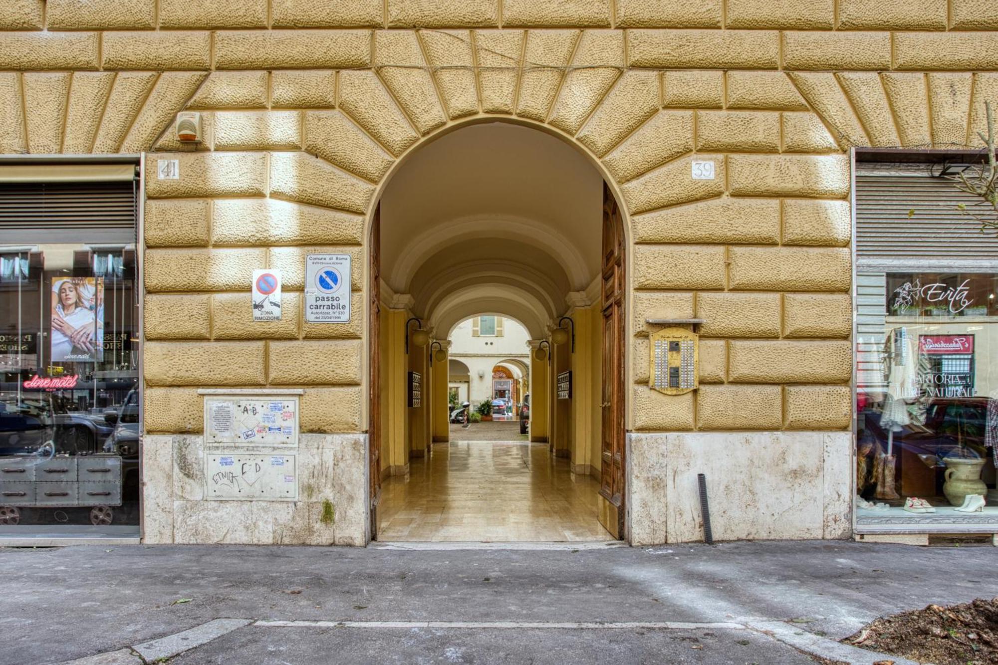 Clausim Domus: New Brightful Flat Next To The Vatican — Photos 3